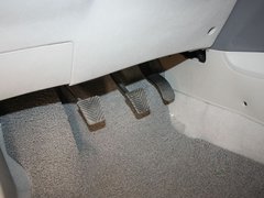 2012款 2.0T 手动 四驱豪华版 5座