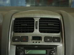 2012款 2.0T 手动 四驱豪华版 5座
