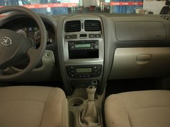 2012款 2.0T 手动 四驱豪华版 5座