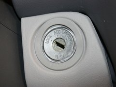 2012款 2.0T 手动 四驱豪华版 5座