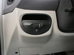 2012款 2.0T 手动 四驱豪华版 5座