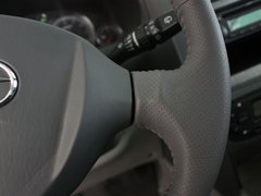 2012款 2.0T 手动 四驱豪华版 5座