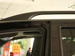 2012款 2.0T 手动 四驱豪华版 5座
