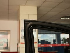 2012款 2.0T 手动 四驱豪华版 5座