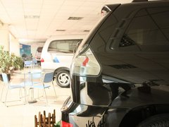 2012款 2.0T 手动 四驱豪华版 5座