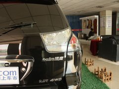 2012款 2.0T 手动 四驱豪华版 5座