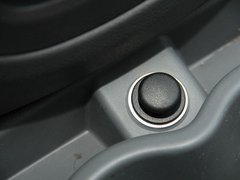 2012款 1.0 手动 豪华型