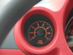 2012款 1.0 手动 豪华型