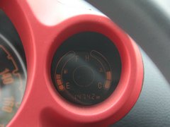 2012款 1.0 手动 豪华型