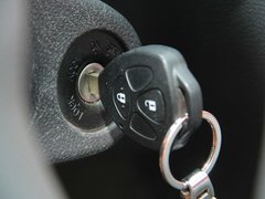 2012款 1.0 手动 豪华型