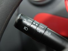 2012款 1.0 手动 豪华型