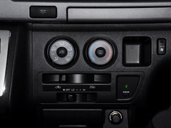 2011款 HIACE 2.7L 自动 标准版 13座