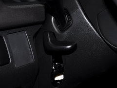 2011款 HIACE 2.7L 自动 标准版 13座