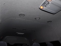 2011款 HIACE 2.7L 自动 标准版 13座
