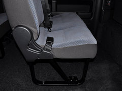 2011款 HIACE 2.7L 自动 标准版 13座