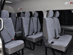 2011款 HIACE 2.7L 自动 标准版 13座