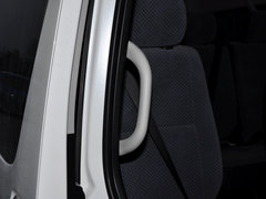 2011款 HIACE 2.7L 自动 标准版 13座