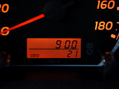 2011款 HIACE 2.7L 自动 标准版 13座