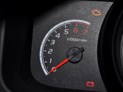 2011款 HIACE 2.7L 自动 标准版 13座