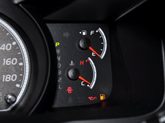 2011款 HIACE 2.7L 自动 标准版 13座