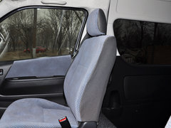 2011款 HIACE 2.7L 自动 标准版 13座