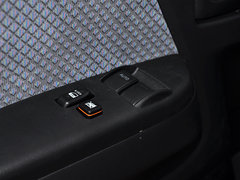 2011款 HIACE 2.7L 自动 标准版 13座