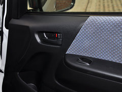 2011款 HIACE 2.7L 自动 标准版 13座