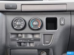 2011款 HIACE 2.7L 自动 标准版 13座