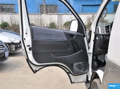 2011款 HIACE 2.7L 自动 标准版 13座