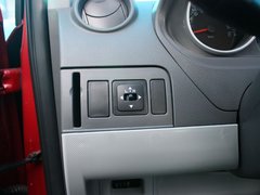 2012款 Cross 1.3L 手动 豪华型