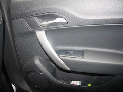 2012款 1.5L 手动 豪华版