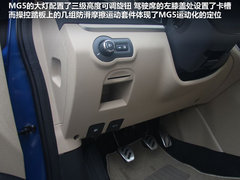 2012款 1.5L 手动 豪华版