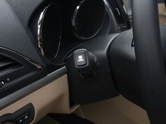 2012款 1.5L 手动 豪华版
