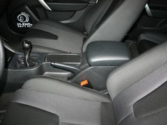 2012款 1.5L 手动 豪华版