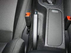 2012款 1.5L 手动 豪华版