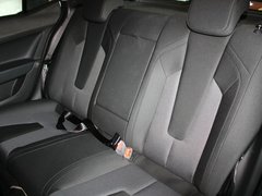 2012款 1.5L 手动 豪华版