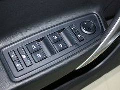 2012款 1.5L 手动 豪华版