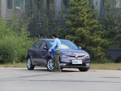 2012款 1.5L 自动 领航版