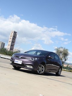 2012款 1.5L 自动 领航版