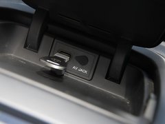 2012款 1.5L 自动 领航版