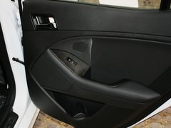 2012款 2.0L 自动 DLX