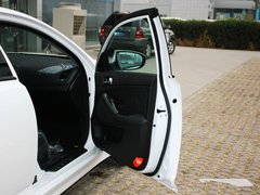 2012款 2.0L 自动 DLX