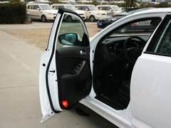 2012款 2.0L 自动 DLX