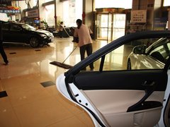 2012款 2.5V 自动 风度菁英炫装版
