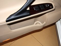 2012款 2.5V 自动 风度菁英炫装版