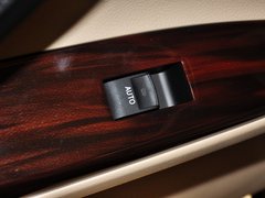 2012款 2.5V 自动 风度菁英炫装版
