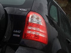 2012款 1.8L 自动 豪华型 5座