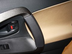 2012款 2.0L 自动 四驱炫装版 5座