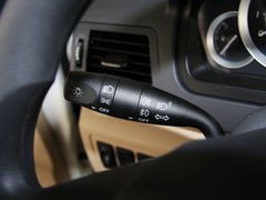 2012款 两厢 1.3L 手动 乐尚版
