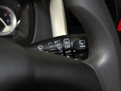 2012款 两厢 1.3L 手动 乐尚版